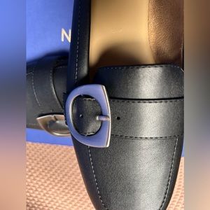 NATURALIZER new BLK LEATHER LOAFERS WOMEN’S 10,  COMFORT SOLE,!!.